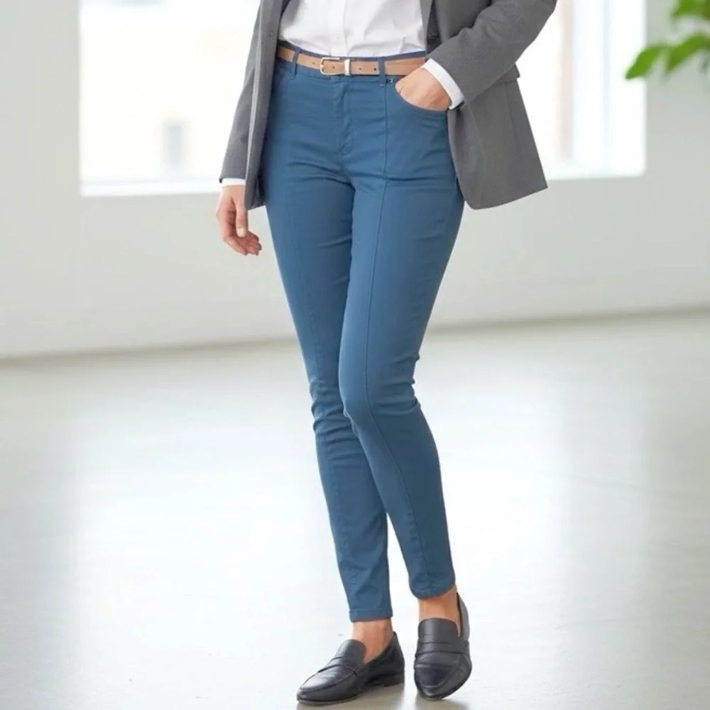 Ann Taylor Loft straight leg Pants blue size 6